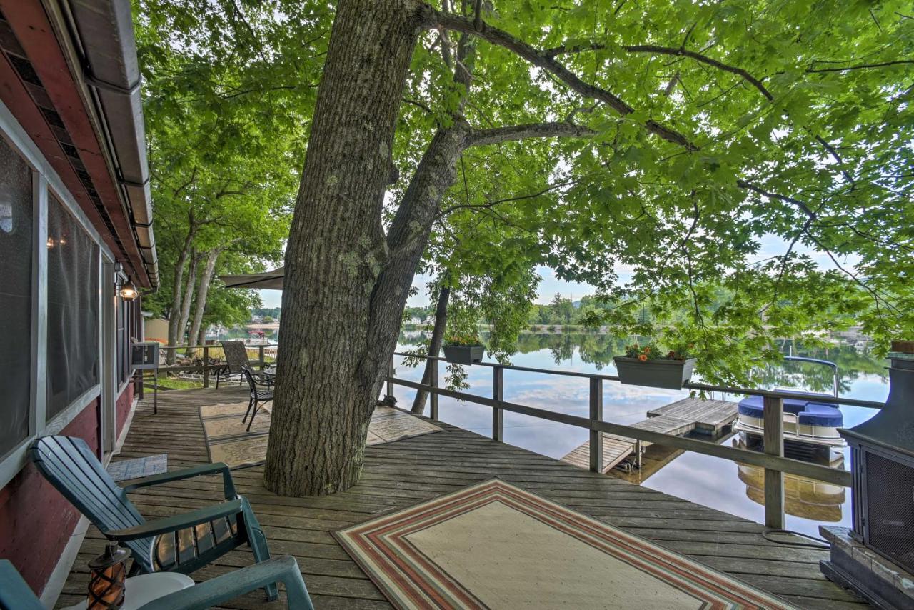 Riverfront Escape With Dock 19 Mi To Saratoga! Lake Luzerne Exterior foto